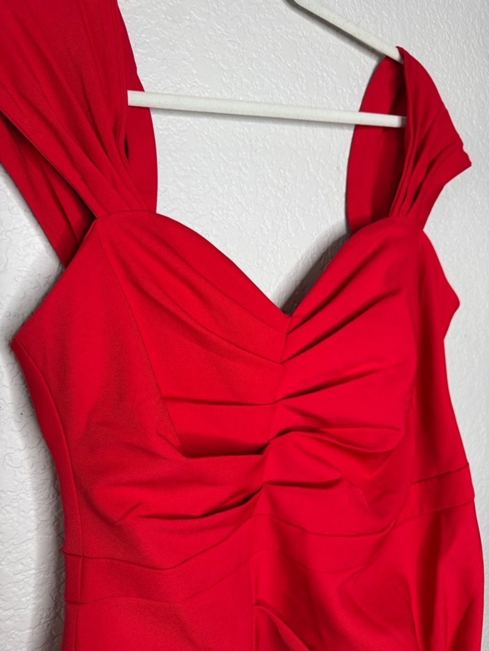 NWT Lavish Alice Pleated Bardot Midi Dress Red 12 Large Slit Off the Shoulder - Picture 3 of 9